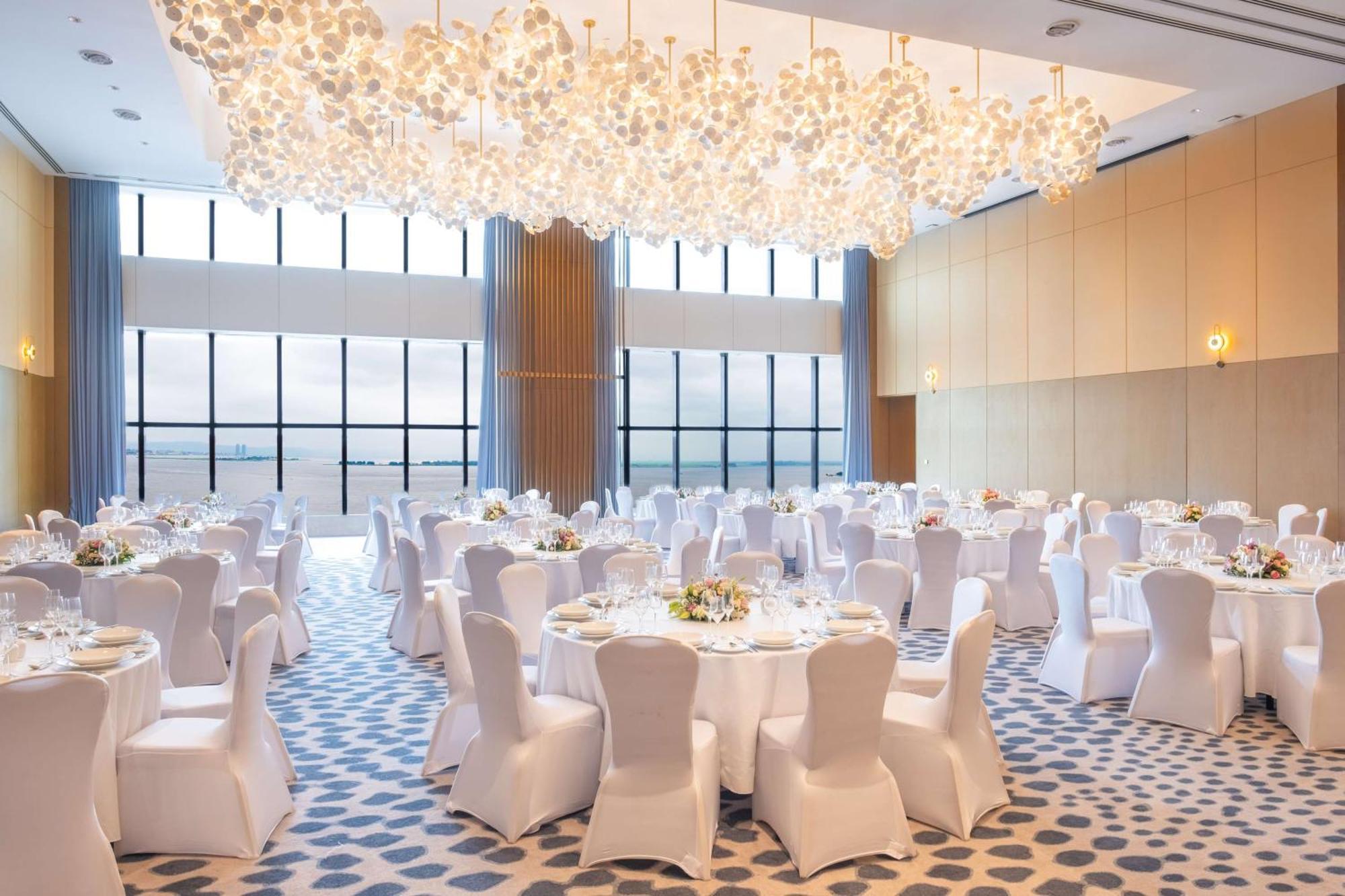 Hilton Kinshasa Hotel Luaran gambar