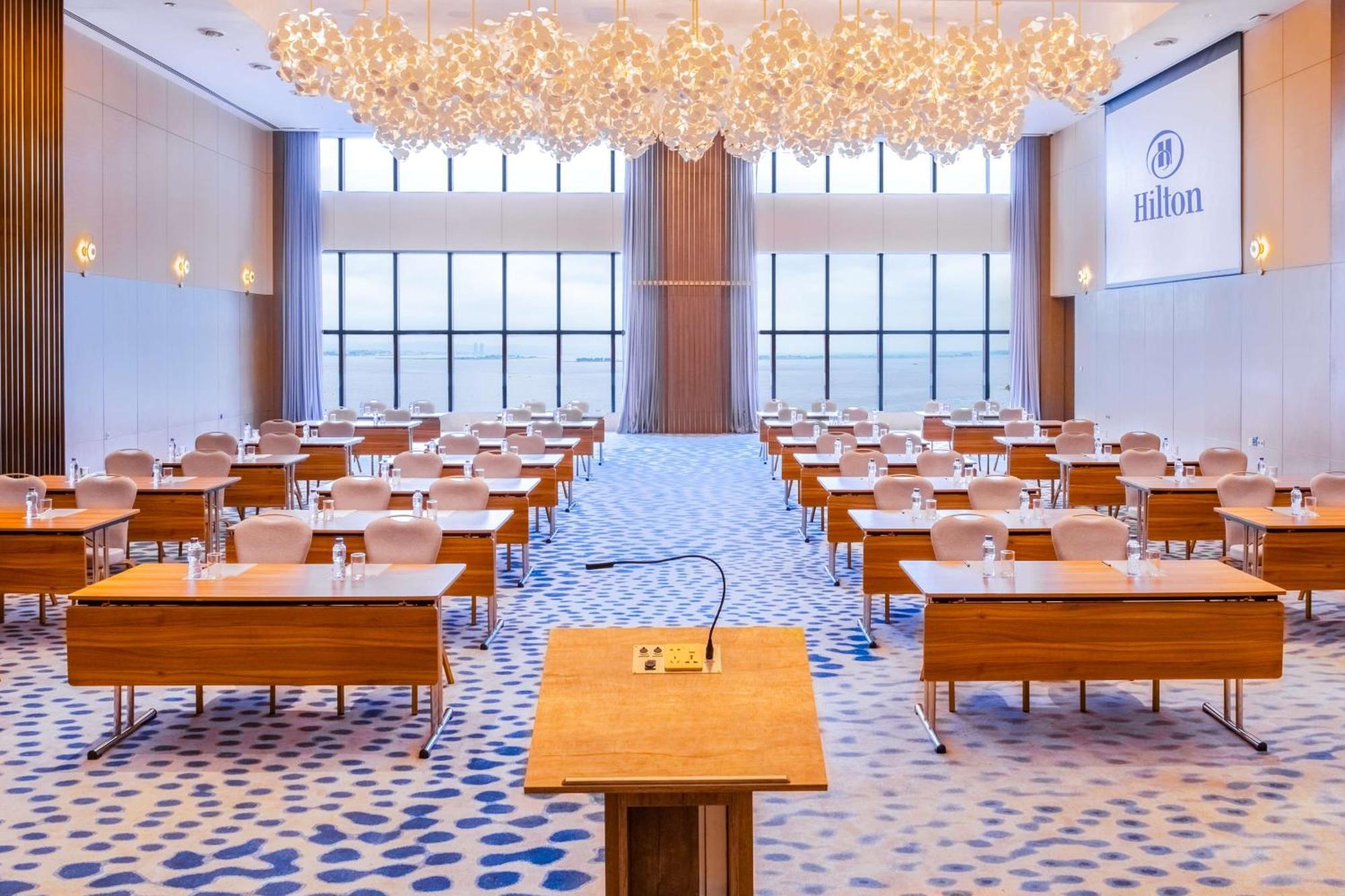 Hilton Kinshasa Hotel Luaran gambar