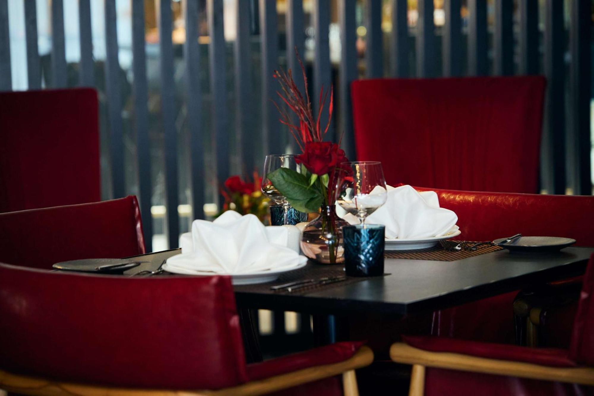 Hilton Kinshasa Hotel Luaran gambar